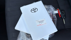Toyota Yaris 1.5 Hybrid Icon 5dr CVT Hybrid Hatchback